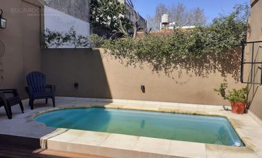 Chalet de Estilo reciclado a nuevo con pileta - EXCELENTE!!!