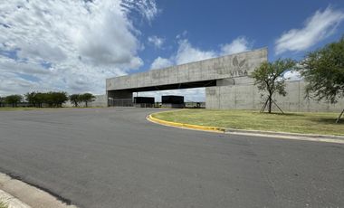 Terreno con frente sur en Vida Club de Campo - 61