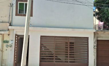 CASA RESIDENCIAL EN VENTA EN VILLA JARDÍN, LERDO,DGO.