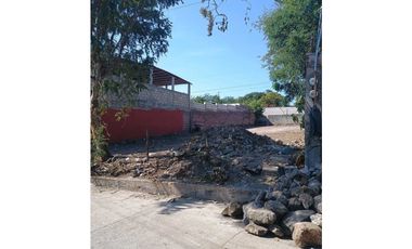 TERRENO PLANO EN VENTA EN LA COLONIA AZTECA TEMIXCO