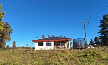 ESPECTACULAR CAMPO CON CASA  DE 3 HECTÁREA