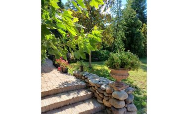 Se vende preciosa Casa Estilo Provenzal AMOBLADA en Sector El Carmen- Pirque