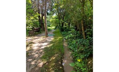 Se vende preciosa Casa Estilo Provenzal AMOBLADA en Sector El Carmen- Pirque