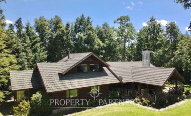 Linda casa Familiar en condominio a 5 minutos de Villarrica