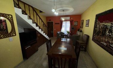 Venta Triplex en Zona Residencial de Monte Grande