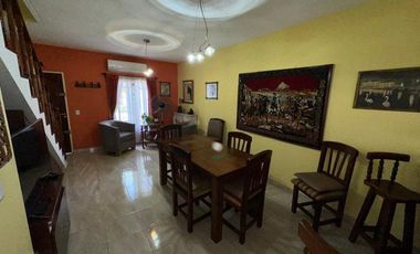 Venta Triplex en Zona Residencial de Monte Grande