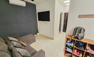Casa · 3 Recámaras · Jardines del Sur 6 · Alberca · Seguridad · Remodelada