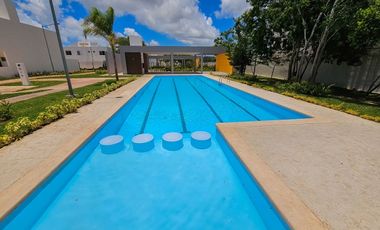 Casa · 3 Recámaras · Jardines del Sur 6 · Alberca · Seguridad · Remodelada