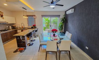 Casa · 3 Recámaras · Jardines del Sur 6 · Alberca · Seguridad · Remodelada
