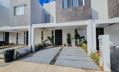 Casa · 3 Recámaras · Jardines del Sur 6 · Alberca · Seguridad · Remodelada