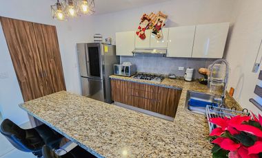 Casa · 3 Recámaras · Jardines del Sur 6 · Alberca · Seguridad · Remodelada