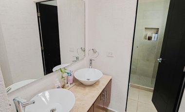 Casa · 3 Recámaras · Jardines del Sur 6 · Alberca · Seguridad · Remodelada