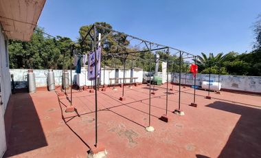 EDIFICIO EN VENTA, NUEVA SANTA MARÍA, EN ESQUINA FRENTE A PARQUE