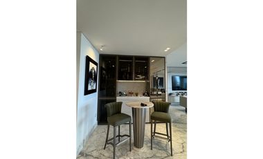 VENTA DE EXCLUSIVO APARTAMENTO EN BUEN SECTOR DE LACIUDAD
