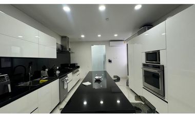 VENTA DE EXCLUSIVO APARTAMENTO EN BUEN SECTOR DE LACIUDAD