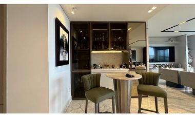 VENTA DE EXCLUSIVO APARTAMENTO EN BUEN SECTOR DE LACIUDAD