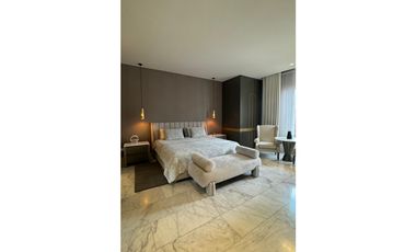 VENTA DE EXCLUSIVO APARTAMENTO EN BUEN SECTOR DE LACIUDAD