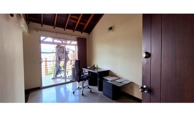 Venta de casa en Envigado - loma de las brujas - chingui
