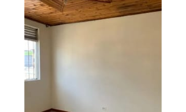 SE VENDE CASA DUPLEX EN EL CENTRO