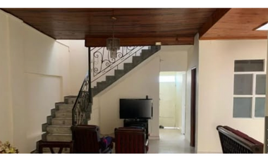 SE VENDE CASA DUPLEX EN EL CENTRO