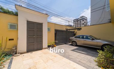 CASA EN VENTA A POCOS PASOS DE LA  PASTELERIA SAN ANTONIO MAGDALENA