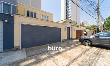 CASA EN VENTA A POCOS PASOS DE LA  PASTELERIA SAN ANTONIO MAGDALENA