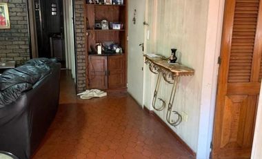 Departamento en venta - 2 Dormitorios 2 Baños - 78Mts2 - Lomas de Zamora