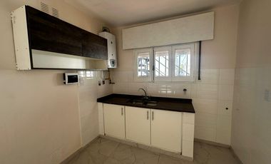 Complejo Cerrado - 3 Dorm (1 en suite) - Reciclado - Patio