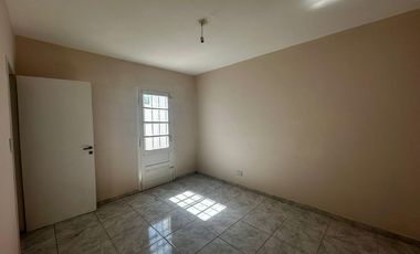 Complejo Cerrado - 3 Dorm (1 en suite) - Reciclado - Patio