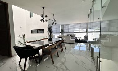 CASA EN CONDOMINIO EN VENTA EN VALLE IMPERIAL, ZAPOPAN.