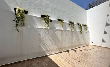 CASA EN CONDOMINIO EN VENTA EN VALLE IMPERIAL, ZAPOPAN.