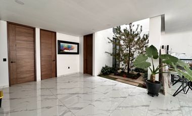 CASA EN CONDOMINIO EN VENTA EN VALLE IMPERIAL, ZAPOPAN.