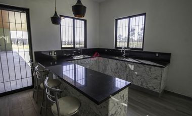 TERRAZA EN VENTA EN COLINAS DEL MARTEL, ZAPOPAN