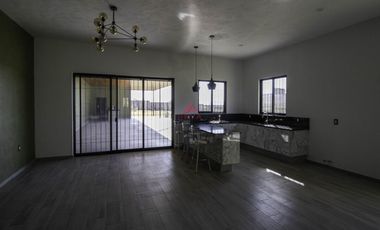 TERRAZA EN VENTA EN COLINAS DEL MARTEL, ZAPOPAN