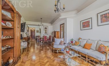 Semipiso en venta en Recoleta, 3 Dormitorios con Dependencia y Balcon corrido al frente