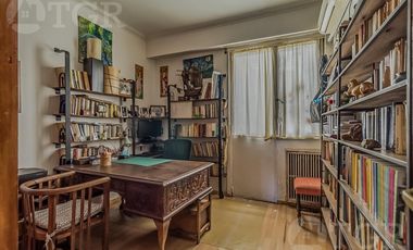 Semipiso en venta en Recoleta, 3 Dormitorios con Dependencia y Balcon corrido al frente