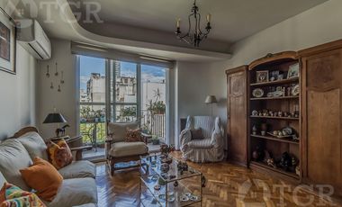 Semipiso en venta en Recoleta, 3 Dormitorios con Dependencia y Balcon corrido al frente