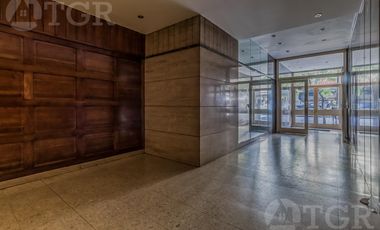 Semipiso en venta en Recoleta, 3 Dormitorios con Dependencia y Balcon corrido al frente