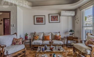 Semipiso en venta en Recoleta, 3 Dormitorios con Dependencia y Balcon corrido al frente