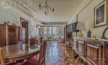 Semipiso en venta en Recoleta, 3 Dormitorios con Dependencia y Balcon corrido al frente