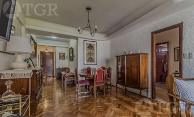 Semipiso en venta en Recoleta, 3 Dormitorios con Dependencia y Balcon corrido al frente