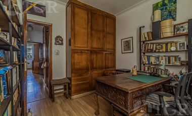 Semipiso en venta en Recoleta, 3 Dormitorios con Dependencia y Balcon corrido al frente