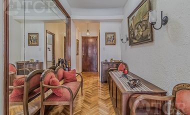 Semipiso en venta en Recoleta, 3 Dormitorios con Dependencia y Balcon corrido al frente