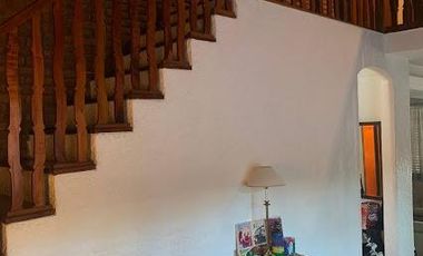 Casa en venta - 4 Dormitorios 2 Baños - Cocheras - 200Mts2 - Burzaco