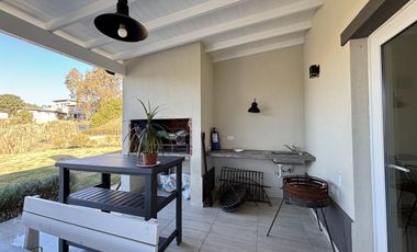 Casa en Venta- Golf 2 Lote 612 de Costa Esmeralda - Cul de sac - Una planta