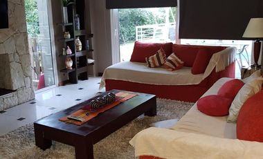 Casa a la venta en La Cesarina