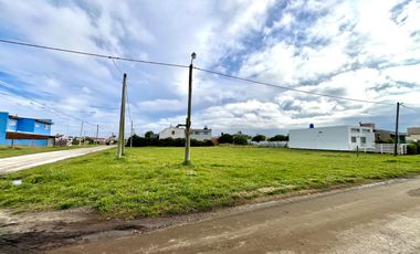 2 LOTES JUNTOS A 100 METROS DEL MAR
