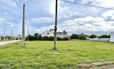 2 LOTES JUNTOS A 100 METROS DEL MAR