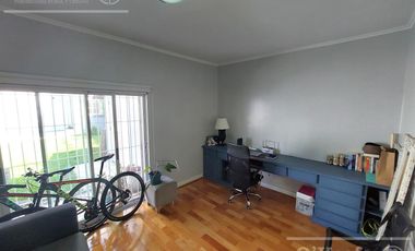 Casa 5 ambientes en Quilmes -Apto credito