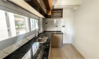 Departamento de dos ambientes en venta, Morón.